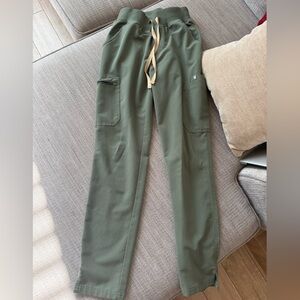 Figs Yola Skinny Straight Leg Scrub Pants